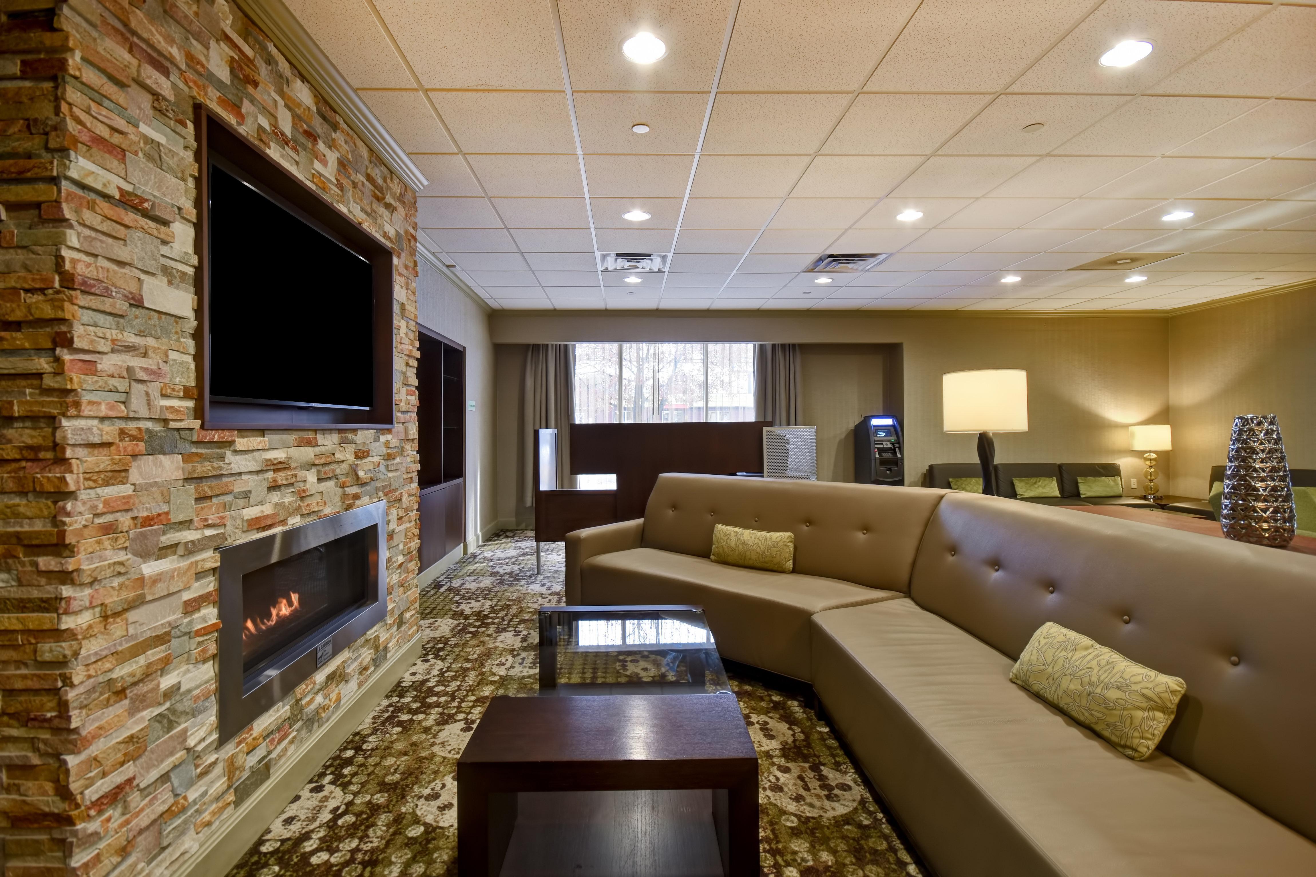 Holiday Inn Cincinnati-Riverfront By Ihg Covington Exterior photo