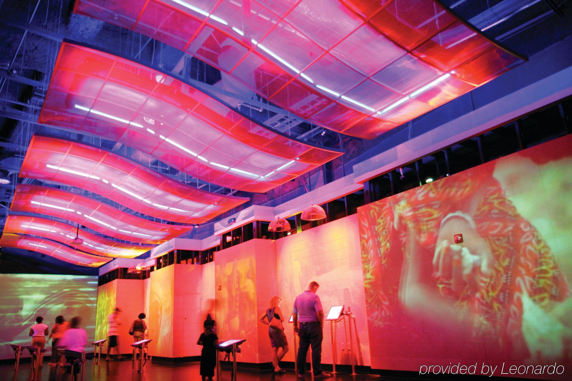 Holiday Inn Cincinnati-Riverfront By Ihg Covington Interior photo